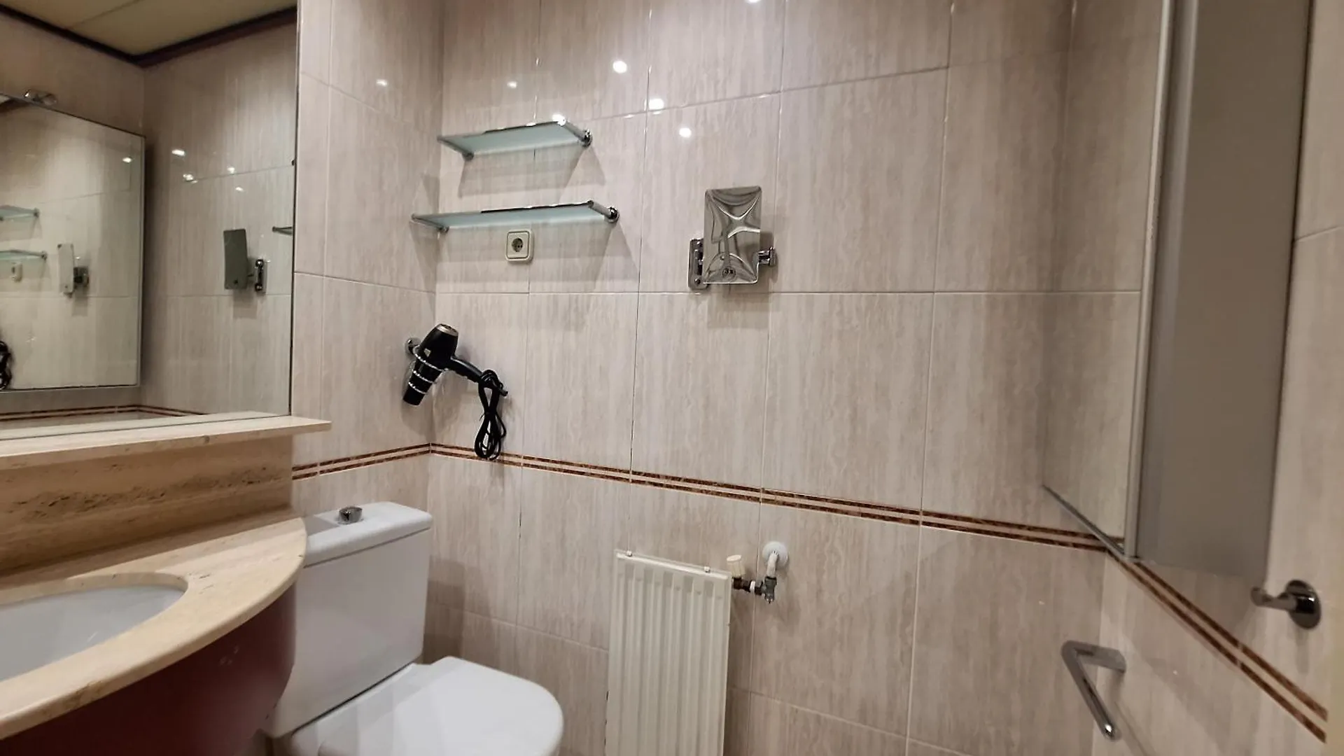 Piso Centro Barcelona Duplex Y Con Gran Terraza Διαμέρισμα